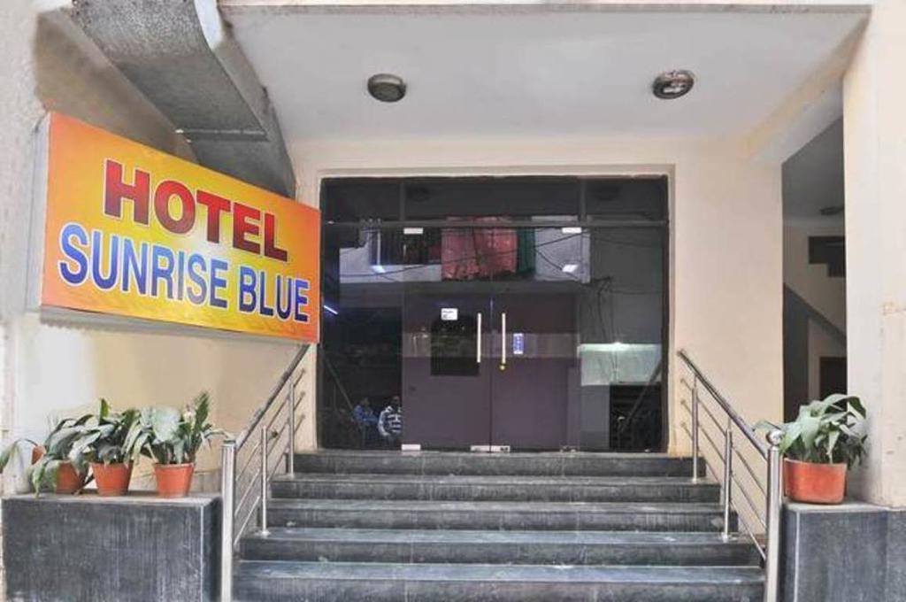 Airport Hotel Sunrise Blue Delhi  Buitenkant foto